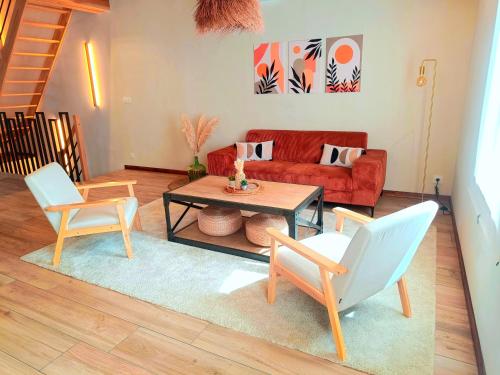 -Le Cocon Auvergnat- Clim, Spa, Jardin privatif, Recharge VAE gîte à louer Bézenet