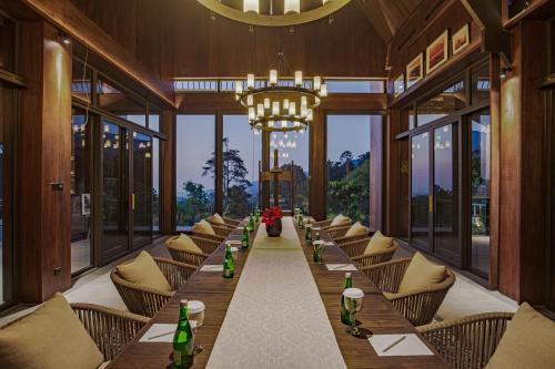 غرفة الاجتماعات/الاحتفالات, Plataran Puncak Suites in بونشاك