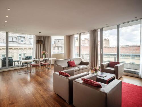 NH Collection Budapest City Center Room Type - Apartment 2 Rooms with Terrace Extrabed (4AD+1CH)