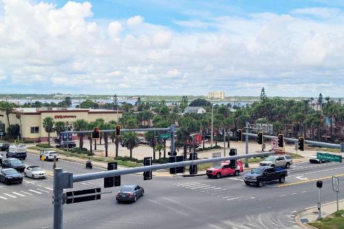 Pirates Cove Condo Unit #401 - image 5