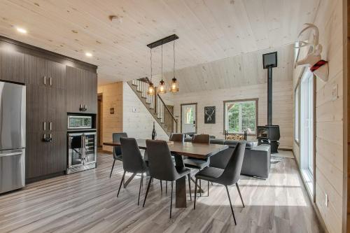 Chalet Spa Le Boral , Chertsey in 卓特斯(QC)