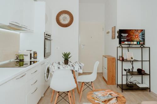Keis Apartments, Tirana (photo 3)