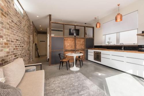 Stylish Hipster Heaven in Camperdown - image 10
