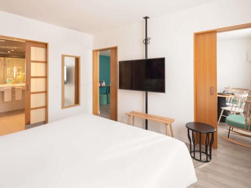 Novotel Barcelona Cornellà - image 12