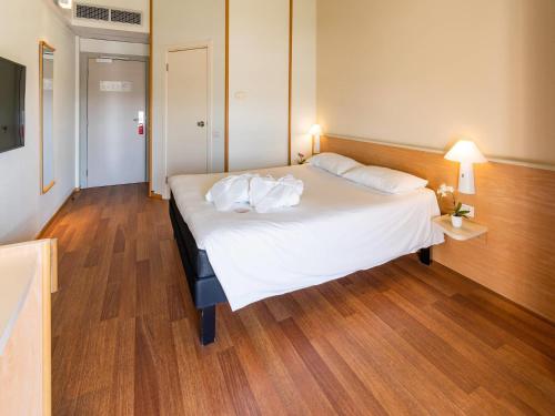 1 double bed