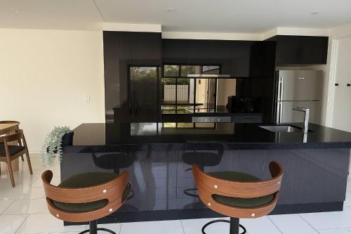 Létesítmények, Golfside Escape – Stylish 3BR Townhouse in Robina in Robina