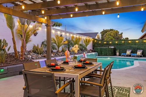 4BR Chula Vista Getaway Splash, Play & Game! in Otay