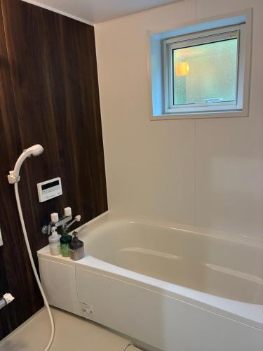 Hot tub, Niseko Yu Villa A in Kogane Hills