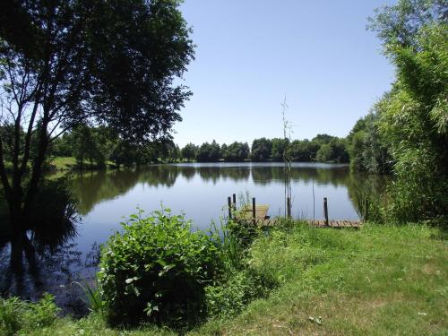 LES BELLES ÉPOQUES B&B - JACUZZI - PISCINE - TERRASSES - BRUMISATEURS - Proche Puy du Fou photo 22