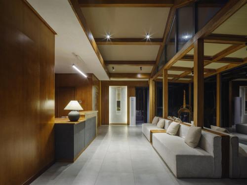 ردهة, Qingcheng Mountain Jiuxipo · Mountain Stream Bamboo Forest Private Hot Spring Homestay in Dujiangyan