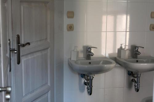 Angel Hostel - image 7
