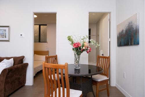 Fasiliteter, New 2BR Suite With Great Ocean View in West Vancouver near Granville Street Mall/Granville Street