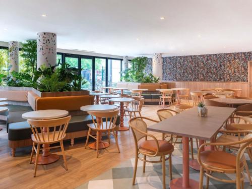 Фасада на хотела, ibis Marne la Vallée Val d'Europe in Дисниленд