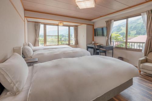 Summit Views Hakuba