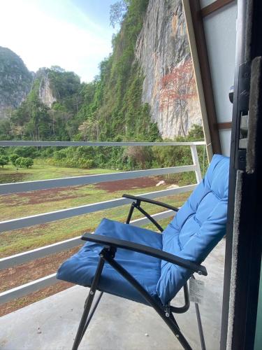 Surrounding environment, The Pano Hup pa tat in Lan Sak