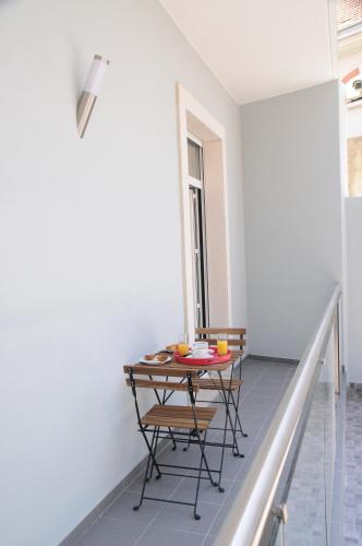 Lisbonne Appartements - Tap to explore photos