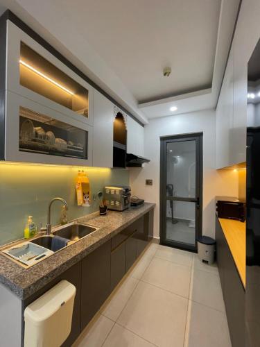 Duke Hospitality - Serviced Apartment - Sophia Center