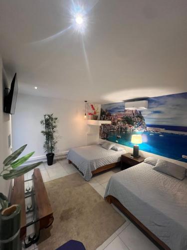 VILLA NAPOLI in Santa Ana