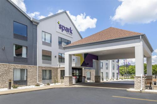 Stay Suites formerly known as Days Inn & Suites by Wyndham La Crosse-Onalaska in Onalaska, USA