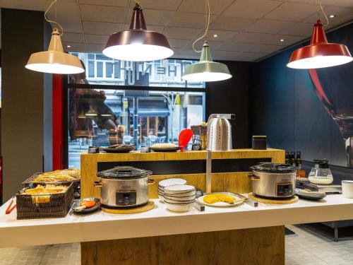 餐飲選擇, 宜必思畢爾巴鄂中心酒店 (ibis Bilbao Centro) in 阿班多