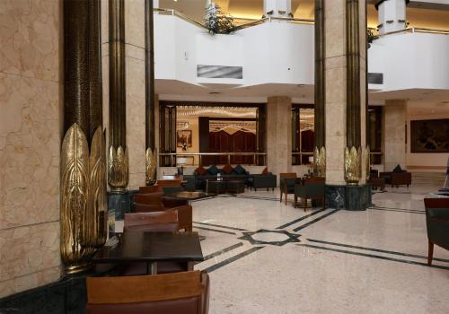 Étterem, Ramses Hilton near Iszlám Keramikamúzeum