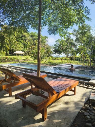 Melaya Cabanas near Pebuahan Beach