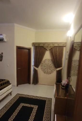 Luxurious 200 SQY Executive Furnished Villa for Rent - image 5