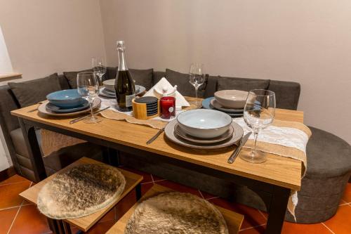 Ina's Lake Garden Nicolas Suite in เลนโน