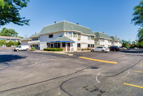 ทางเข้า, โมเทล 6 ชิคาโก โอแฮร์ - ชิลเลอร์พาร์ค (Motel 6 Chicago O'Hare - Schiller Park) in สนามบินนานาชาติโอแฮร์