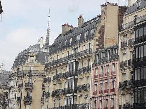 Central Paris Notre Dame Joli Studio Calme Clair Ascenseur