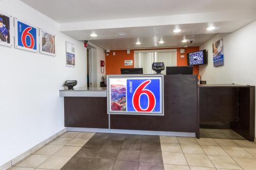 Lobby, Motel 6 Tempe, AZ – 10461 Airport – Priest Dr in Fênix (AZ)