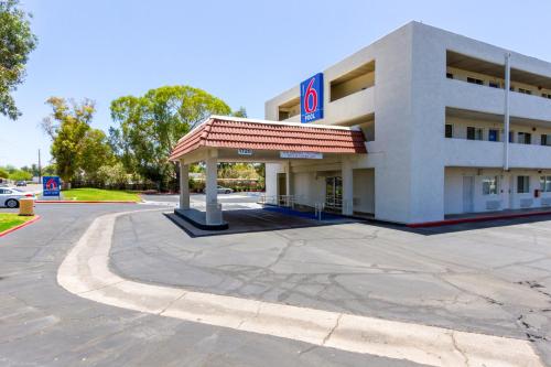 Motel 6 Tempe, AZ Phoenix Airport Priest Dr