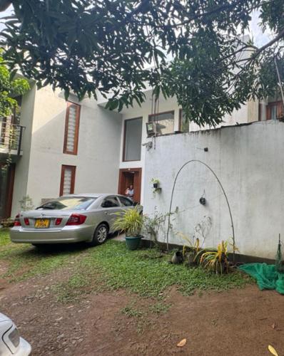 Weliweriya Villa