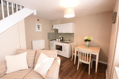 Woodstock Suites - main image