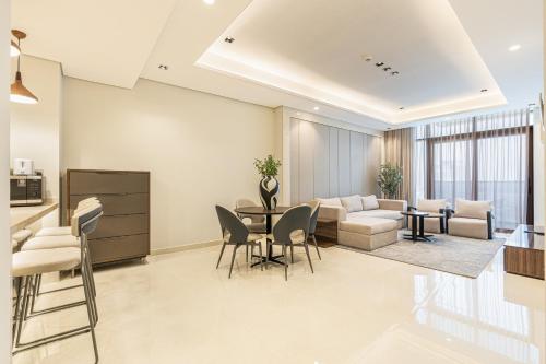 Premium Central Home with Burj Khalifa View