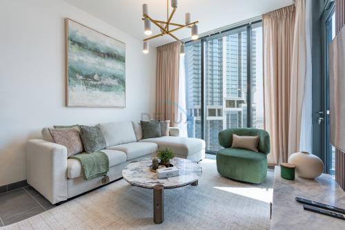 High-Floor 2BR with Skyline Views, Steps from a Park, Minutes Drive to Meydan Golf Club and Ras Al Khor Wildlife Sanctuary, Sobha Hartland The Crest Tower C, Sobha Hartland by Deluxe Holiday Homes, Dubaj