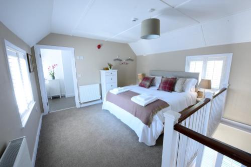 Woodstock Suites - image 3