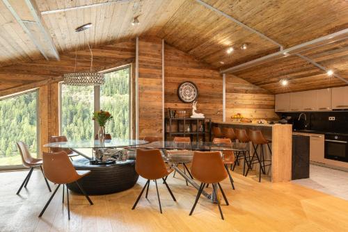 Black Diamond - Chalet Charlie in Les Brevieres