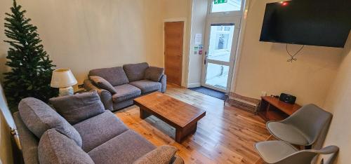 Спільний лаунж/ТБ зона, Bridge St Guest House - Rooms Only in Tranent