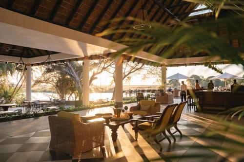 Restoran, Chobe Safari Lodge in Kasane