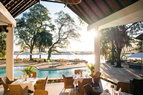 Restoran, Chobe Safari Lodge in Kasane