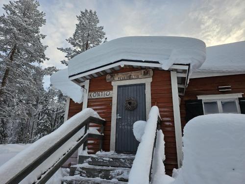A szálláshely kívülről, Peurakaltio Arctic Retreat in Muonio