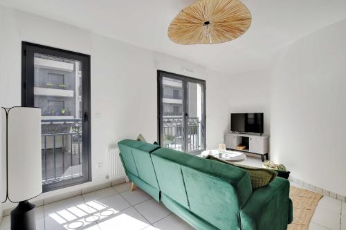 Elegant Appt - 2BDR/6P - Near Paris & La Défense - image 12