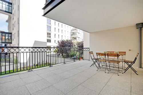 Elegant Appt - 2BDR/6P - Near Paris & La Défense - image 2