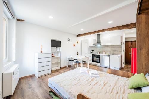 Facilities, Retrovi 23 in Cuneo