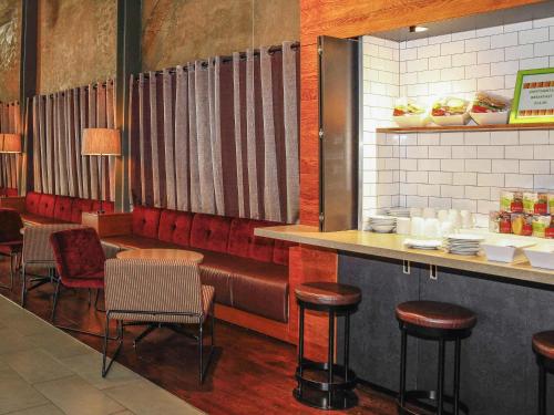 อาหารและเครื่องดื่ม, ไอบิช บัทเจท โอ๊คแลนด์ เซนทรัล (ibis budget Auckland Central) near สวนสาธารณะ อัลเบิร์ต