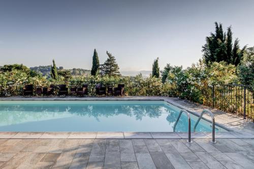 Peldbaseins, Villa da Eva in Monte Santa Maria Tiberina