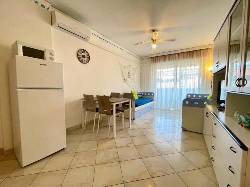 Lovely flat with sunny terrace, Porto Santa Margherita di Caorle (fotografie 6)