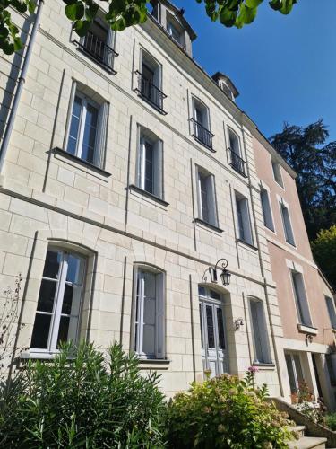 Les Destinées (Les Destinees) in Les Quinquenets