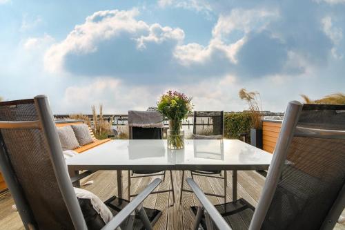 Balkon/terasa, Hafenspaß - Sauna, Steg, Hafenblick, Kamin, Terrasse in Olpenitz